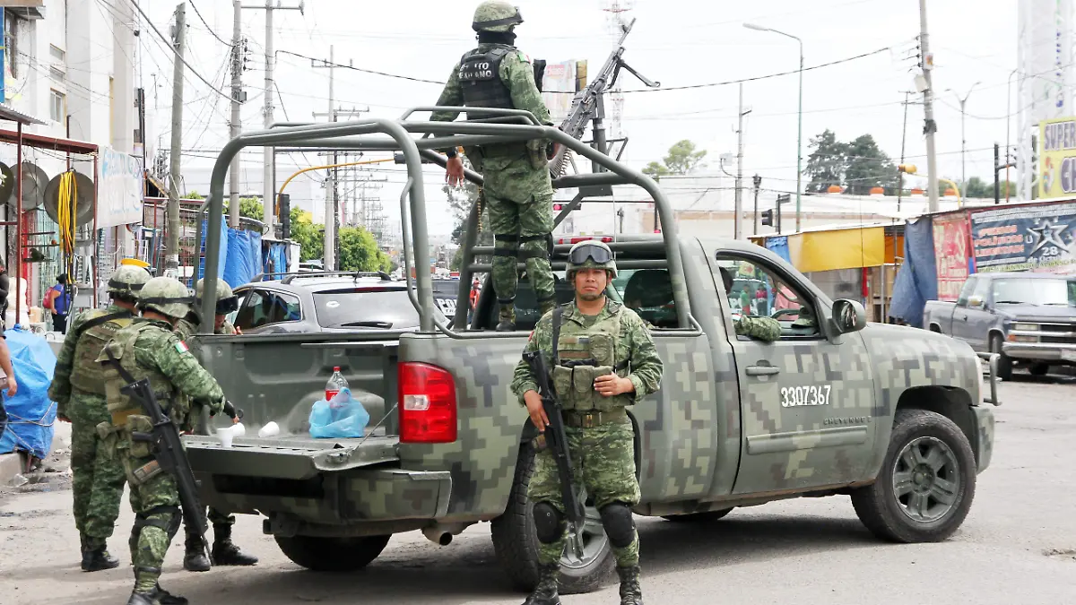 OPERATIVO DE LA GUARDIA NACIONAL EN EL MERCADO UNIÓN  (28)